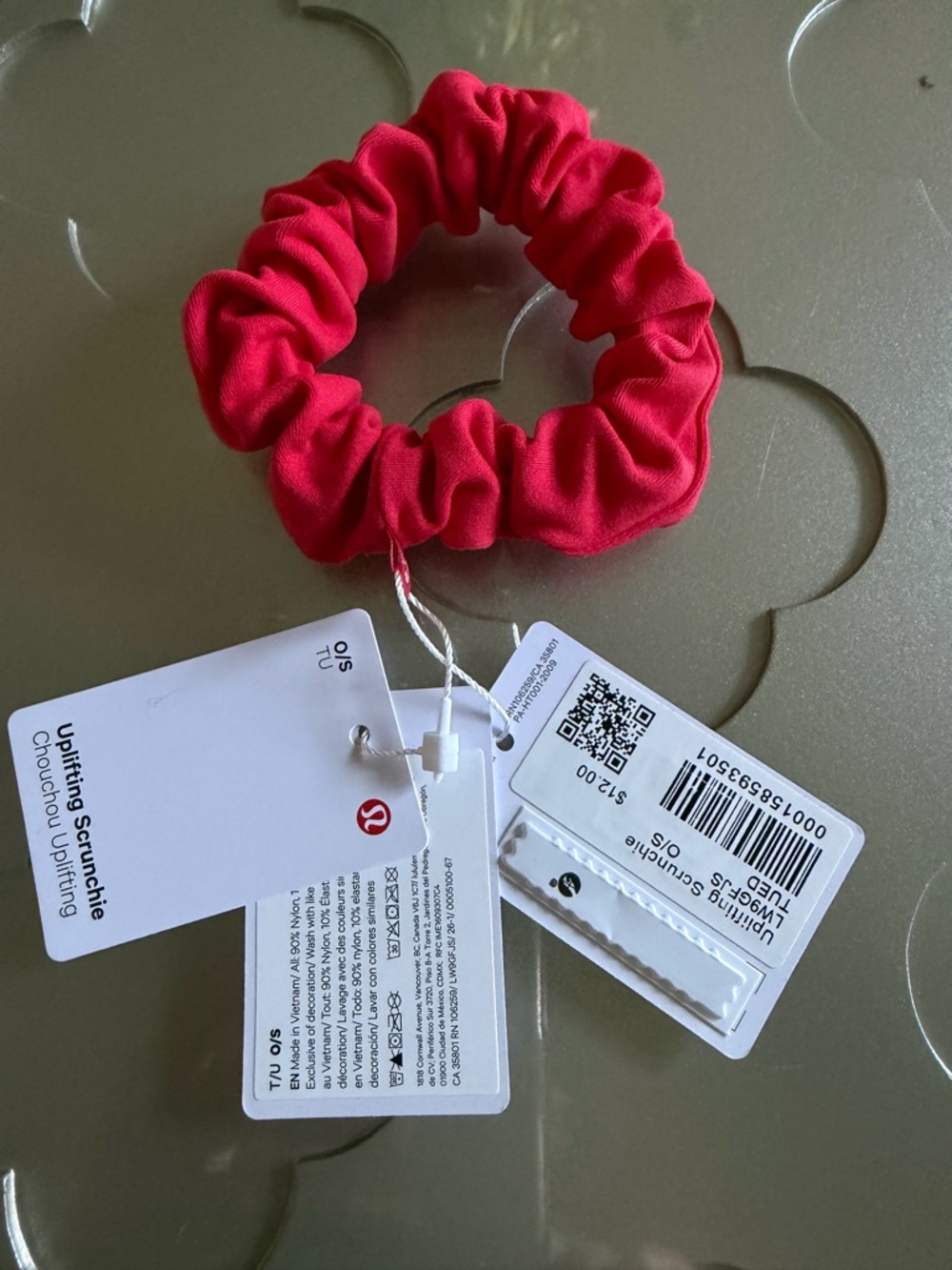 LULULEMON Uplifting Scrunchie True Red NWT - Picture 5 of 11